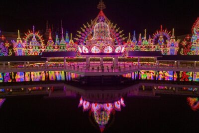 Carnival Magic Phuket Ticket Includes Dinner and Transfer - Getting there and back: pickup timing can make or break your night