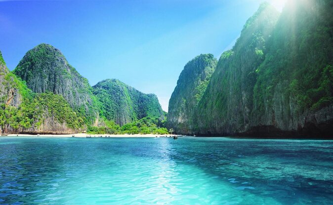 Hype Yacht : VIP Tour Phi Phi Island & Maya Bay from Phuket - Key points before you go