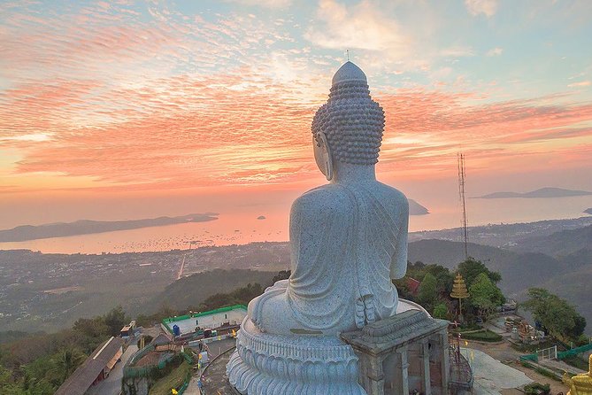 Phuket City Tour with Big Buddha, Wat Chalong & Scenic Viewpoints - Karon Viewpoint: The Blue-and-Green Photo Moment
