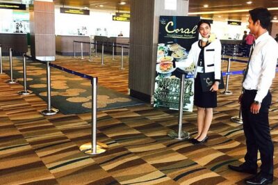 Phuket Fast Track Immigration From Aircraft to Arrival Hall - The fast-track arrival flow: plane to immigration to the outside gate